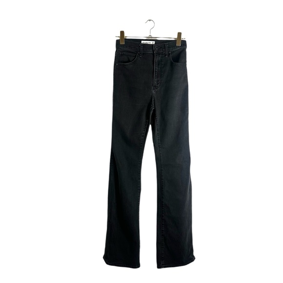 Abercrombie & Fitch The Flare Ultra High Rise Black Bell Bottom Jeans Size 2L - Picture 2 of 4